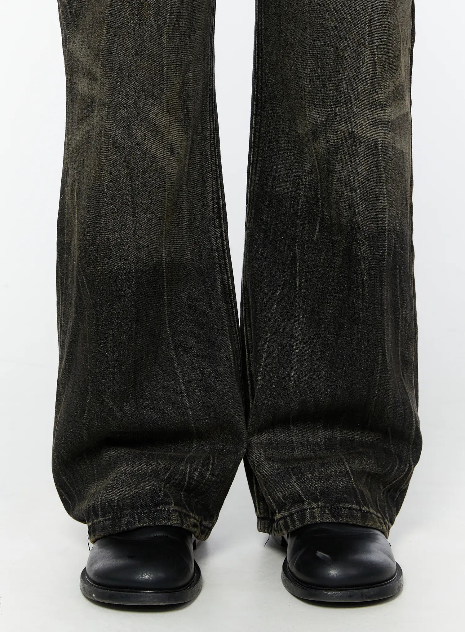 Men's Black-Washed Jeans IA530