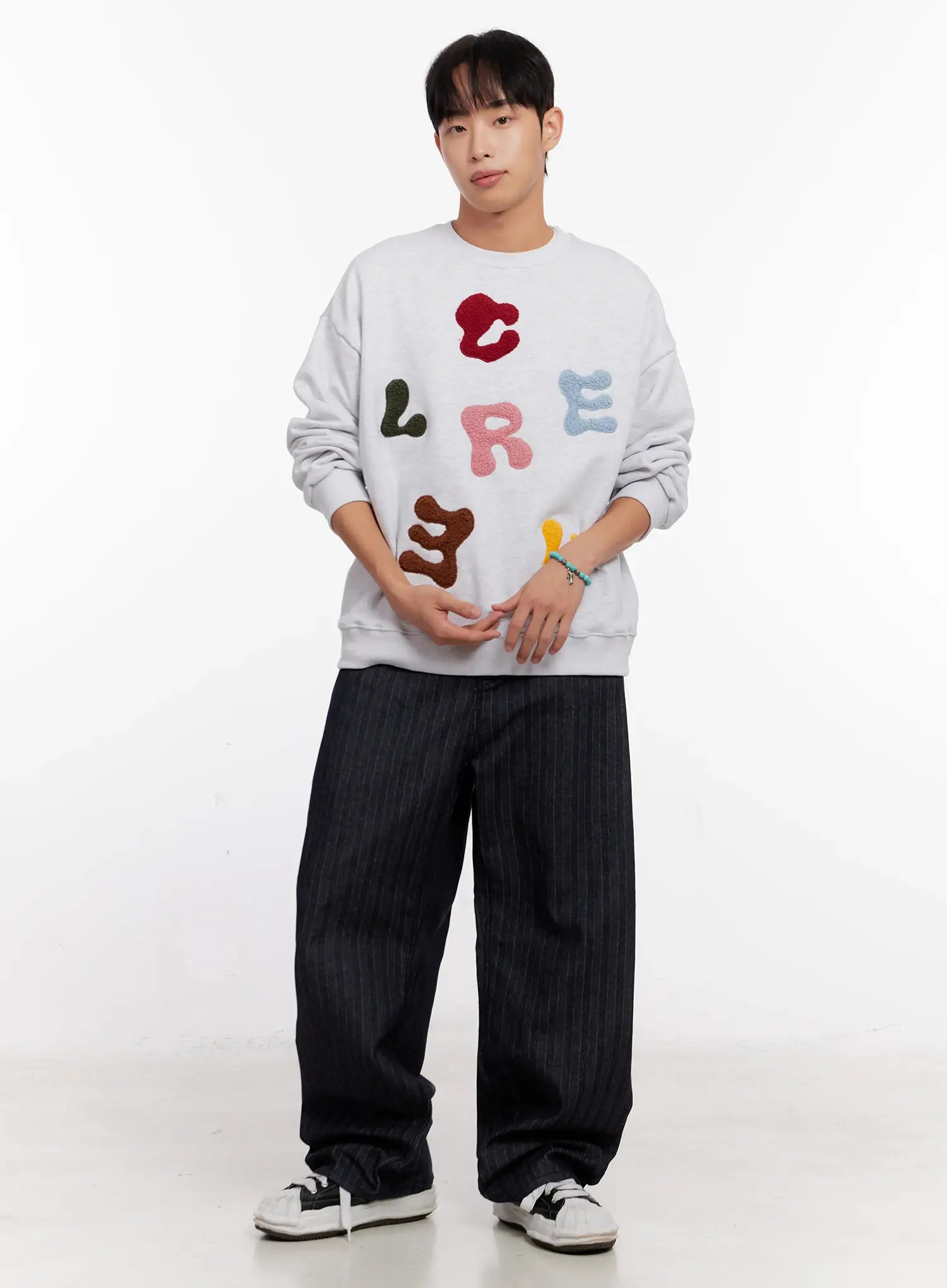Men's Stripe Wide-Leg Jeans with Patch Detail IO523