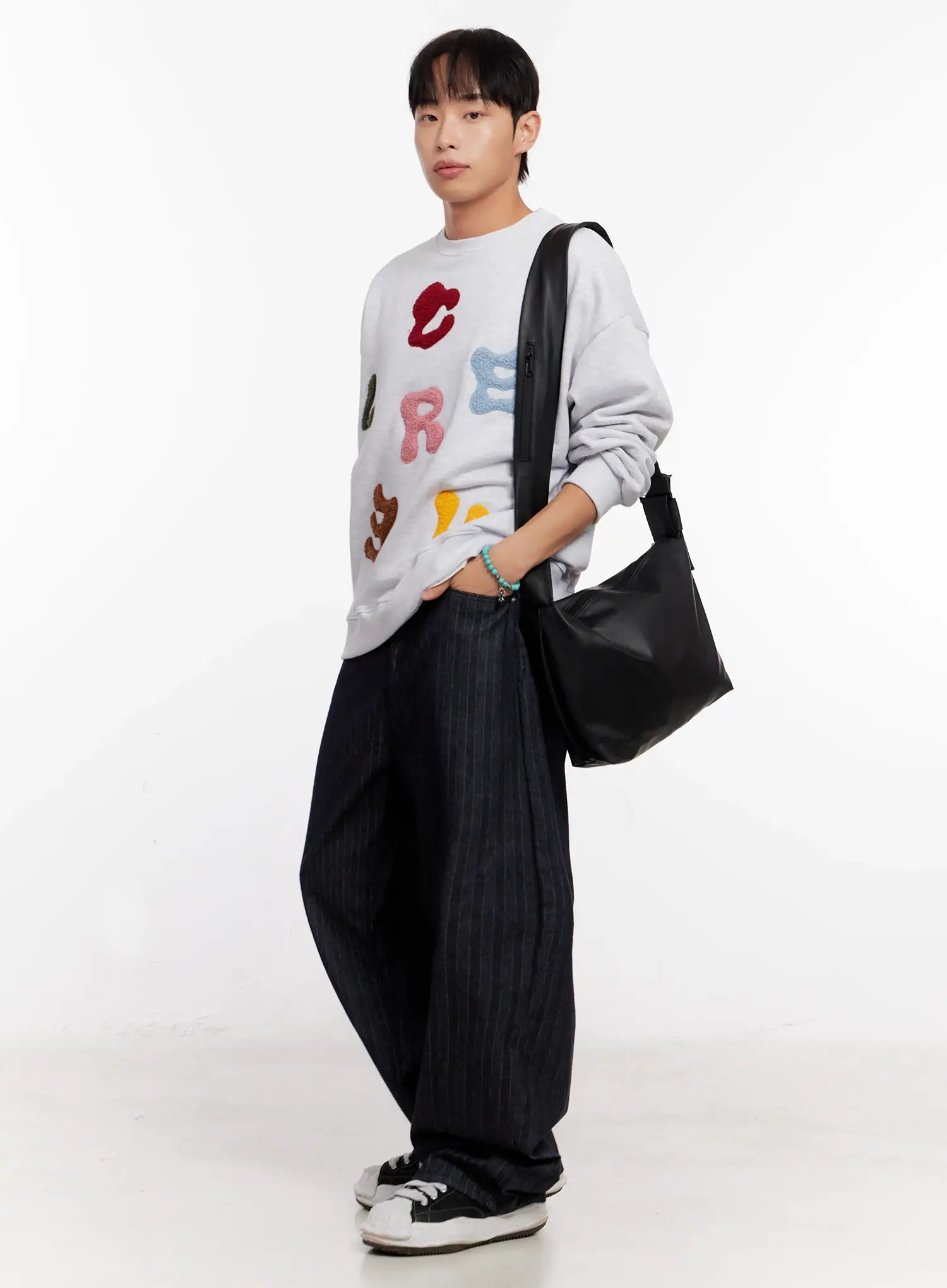 Men's Stripe Wide-Leg Jeans with Patch Detail IO523