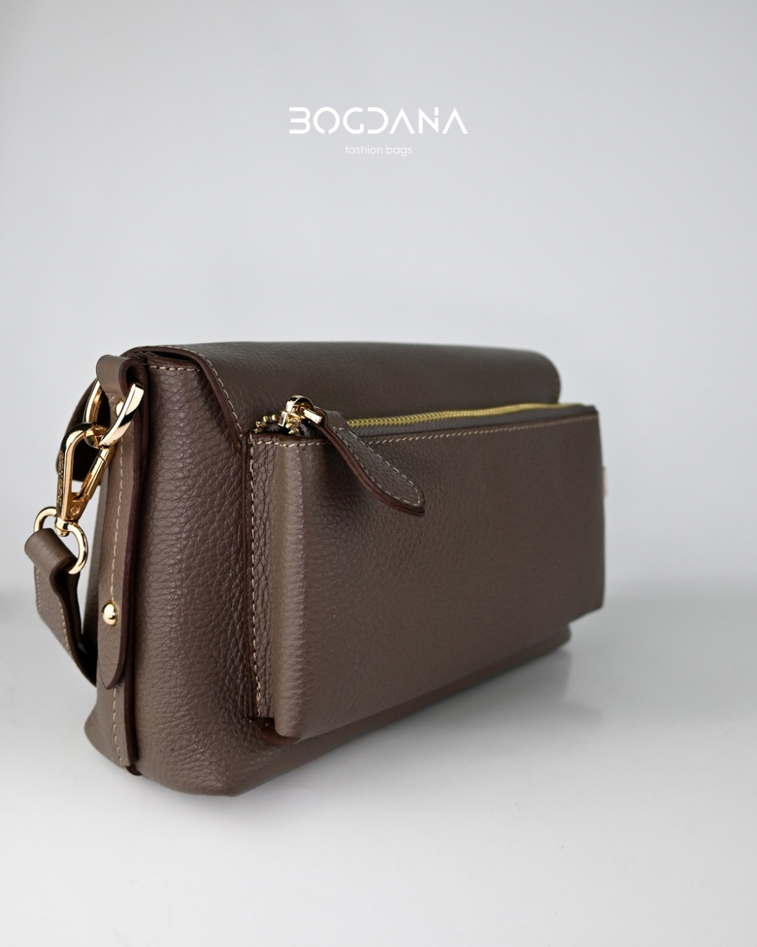 Enzo nori Crossbody Bag – Timeless Elegance and Functionality