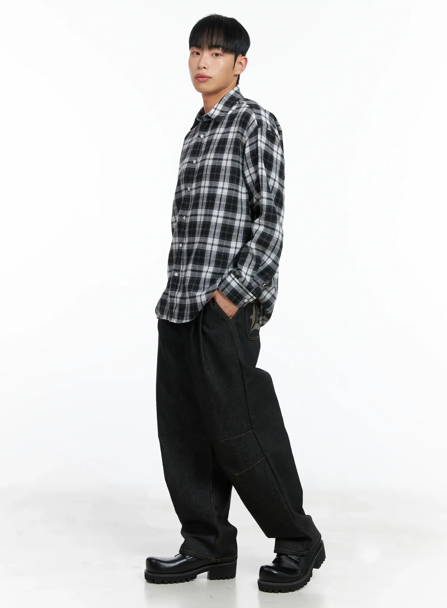 Men's Pintuck Jeans (Black) IN518