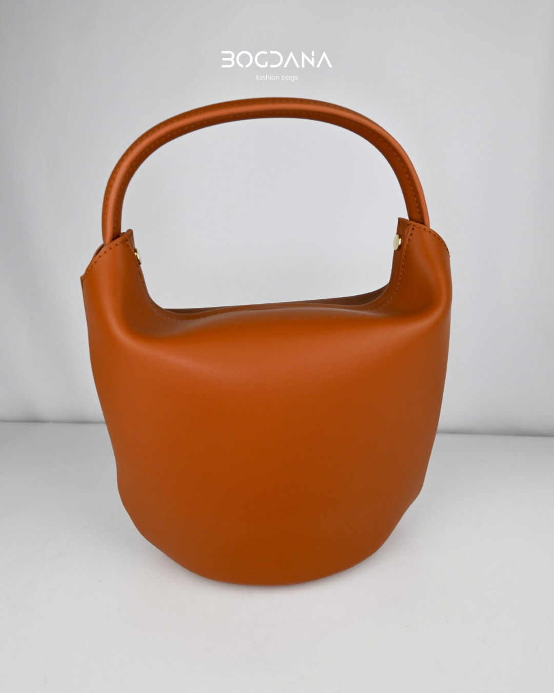 Barrel-shaped Bag in Genuine Leather
