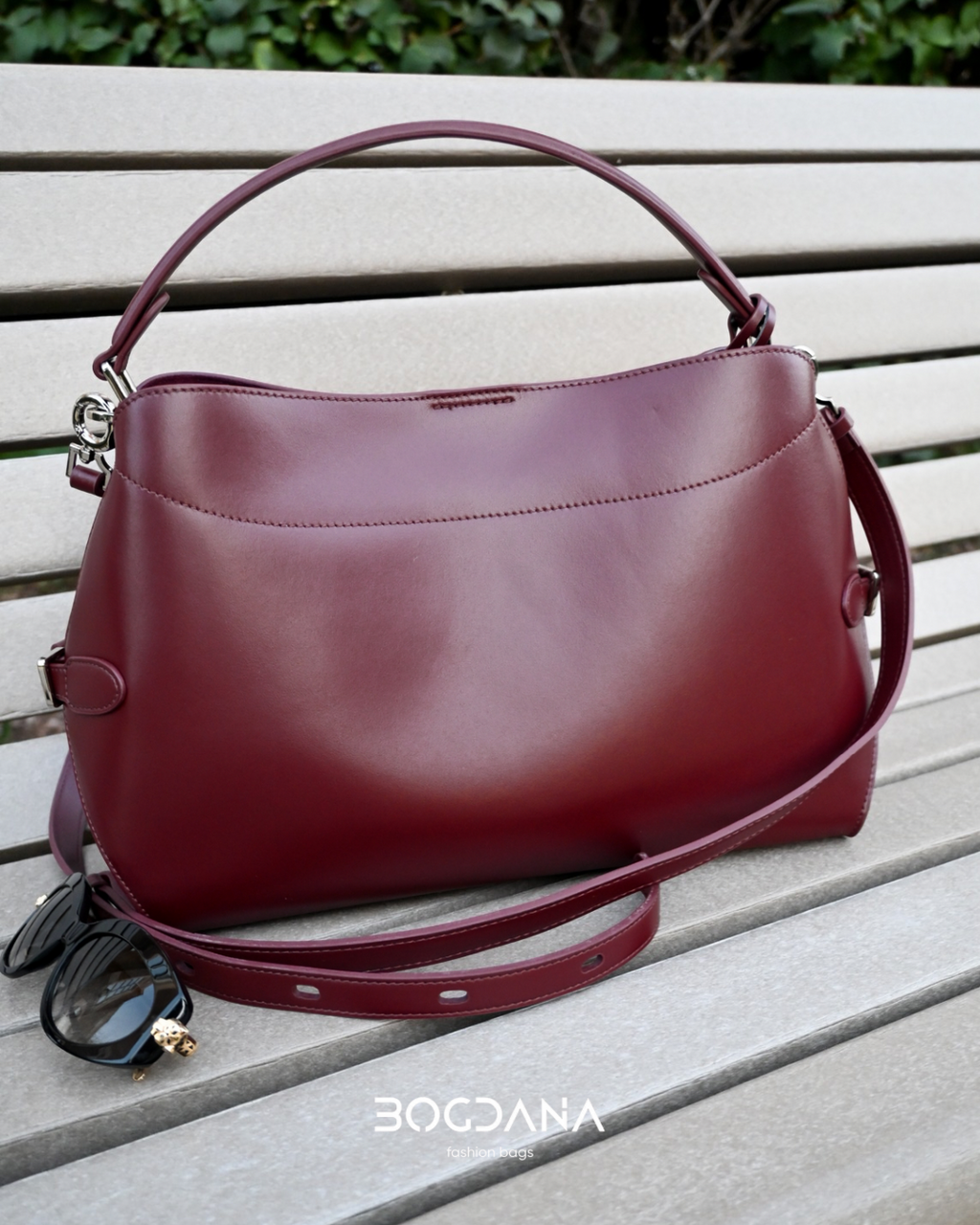 Avenue Luxe — Elegant Bag in Two Materials