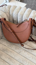 Enzo-Style Crossbody Bag for Women – Elegant Half-Moon Leather Shoulder Purse