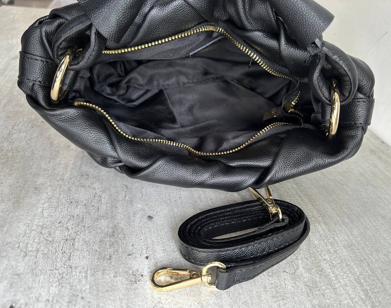 Aria — Genuine Leather Bag. Italy