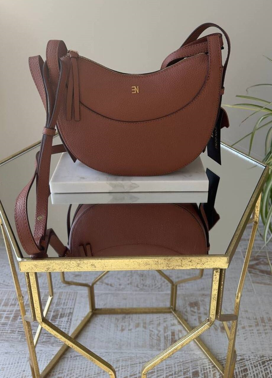 Enzo-Style Crossbody Bag for Women – Elegant Half-Moon Leather Shoulder Purse
