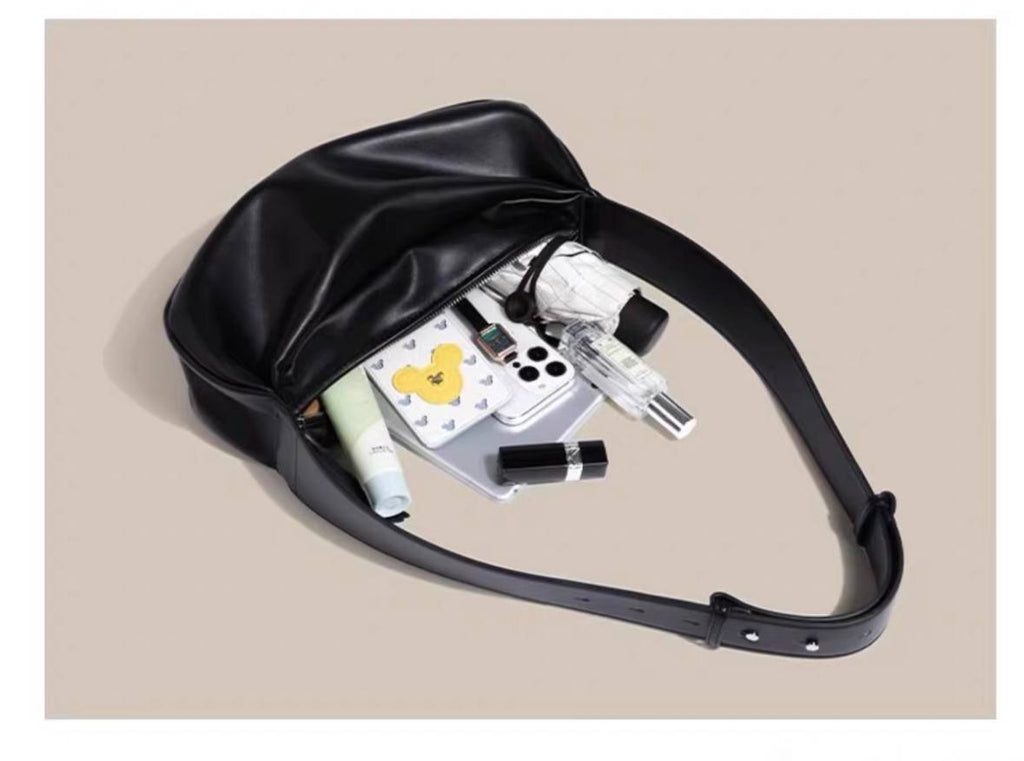 Elegant Leather Bag “Urban Charm”