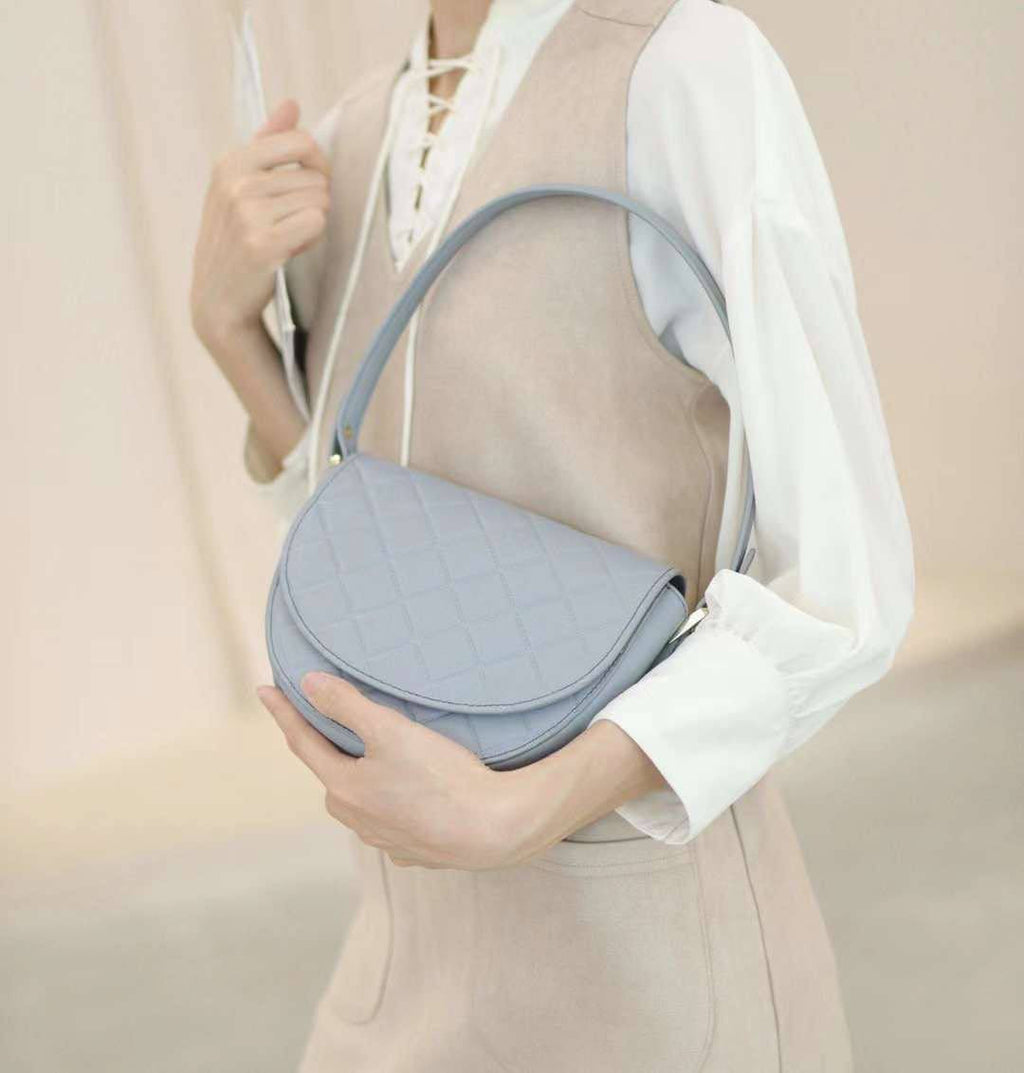Genuine Leather Crossbody Bag — Elegance and Practicality in One Accessory
