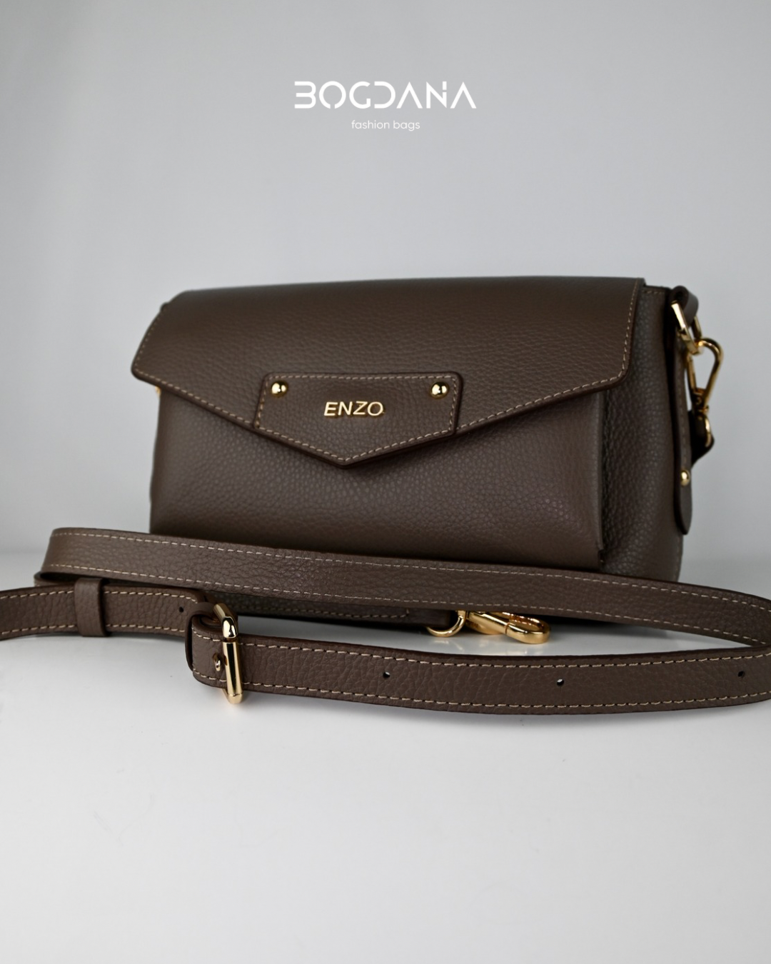 Enzo nori Crossbody Bag – Timeless Elegance and Functionality