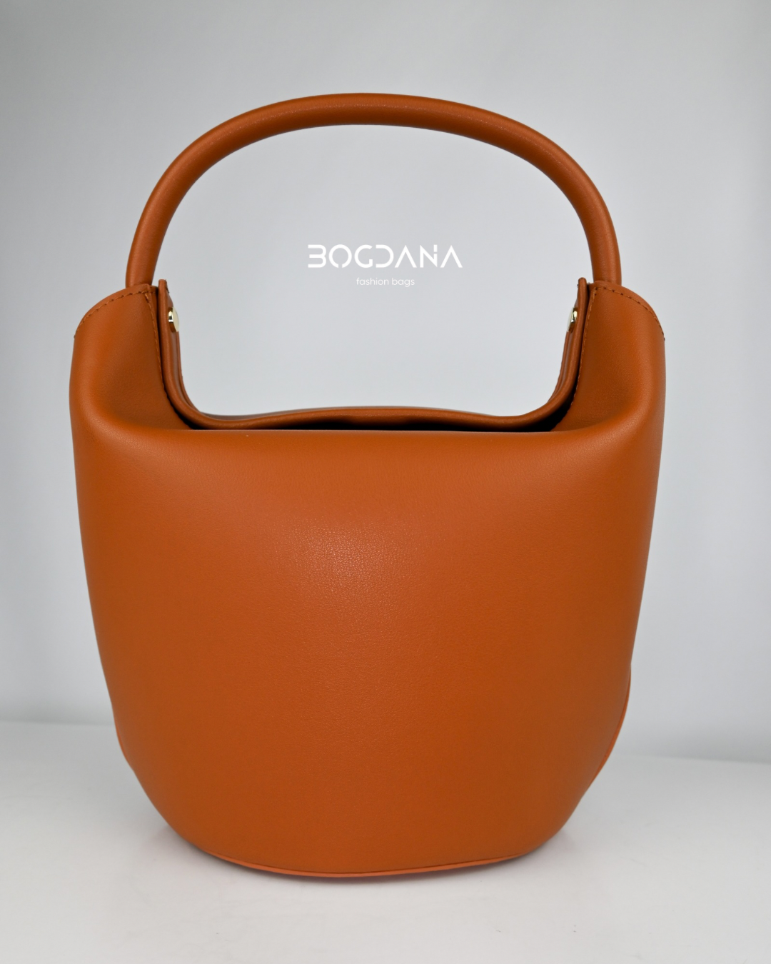 Barrel-shaped Bag in Genuine Leather
