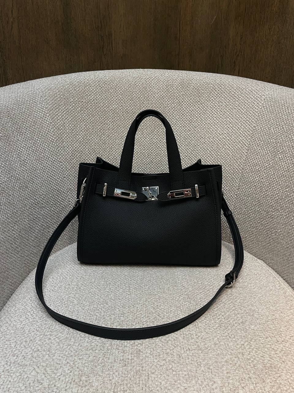 Bogdana Urban Luxe Small 👜✨ – Long Strap Leather Crossbody