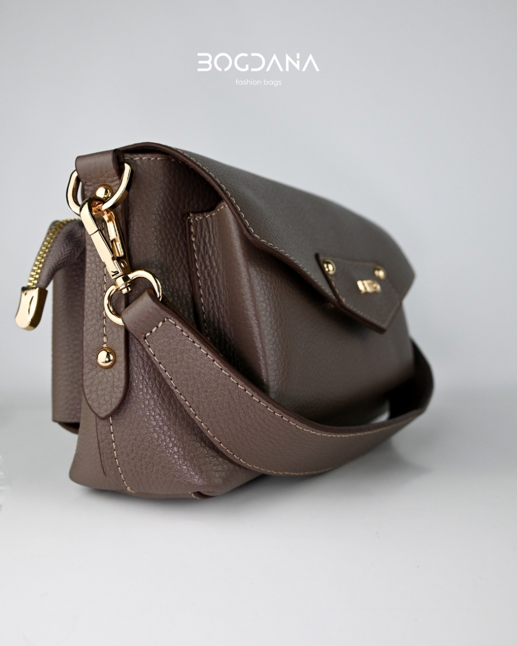 Enzo nori Crossbody Bag – Timeless Elegance and Functionality