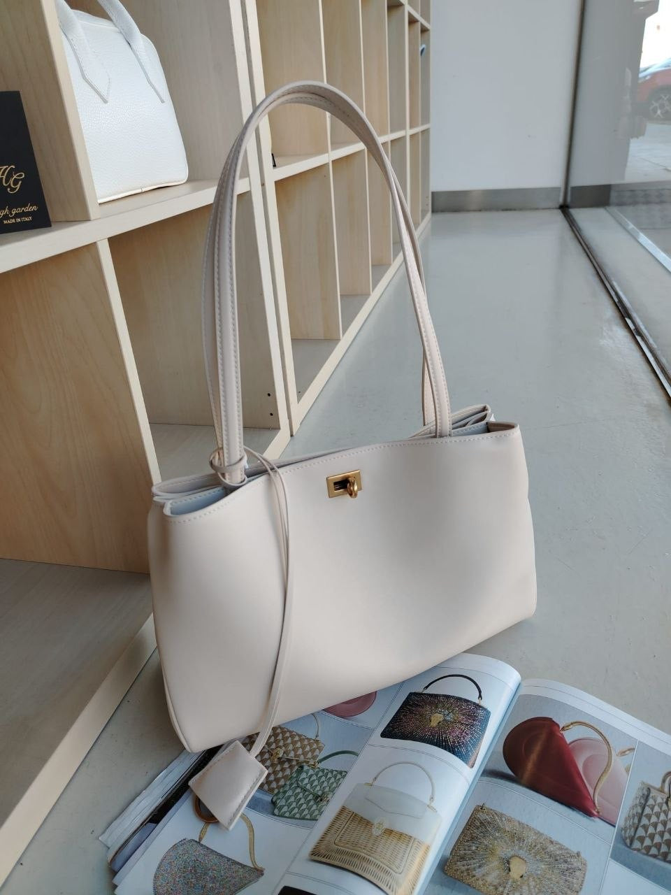 Elara Gold™. Genuine Cow Leather Shoulder Bag | Made in Italy 🇮🇹