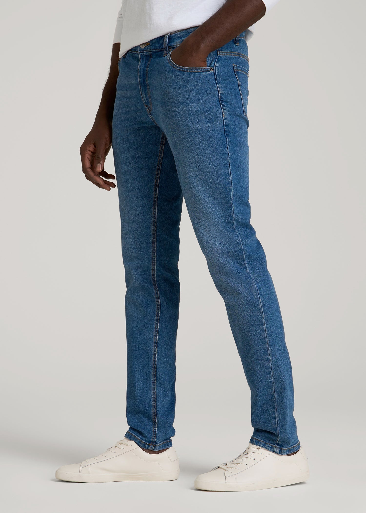 Carman Tapered Fit Jeans in Classic Mid Blue