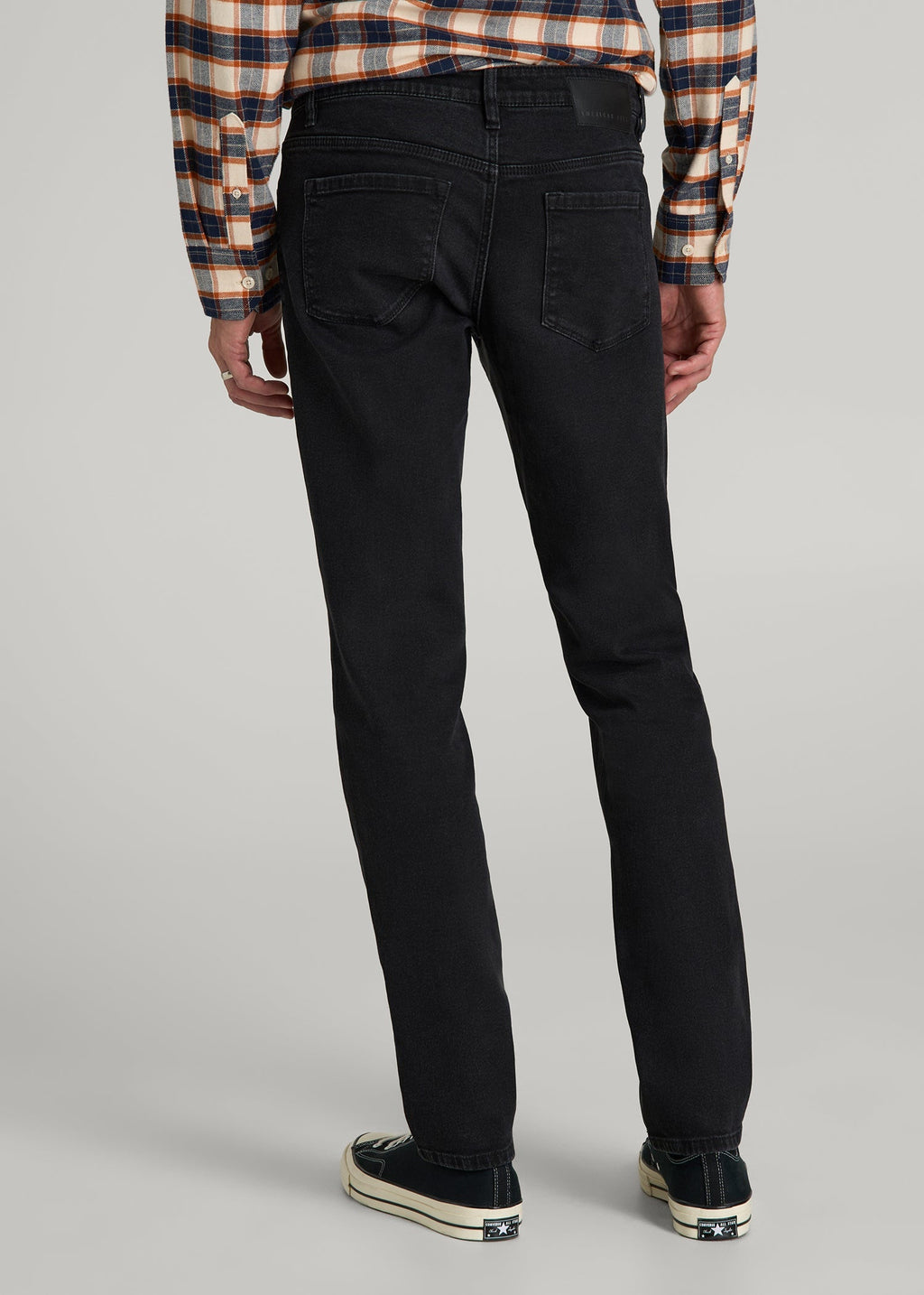 Carman Tapered Fit Jeans in Onyx Black Wash