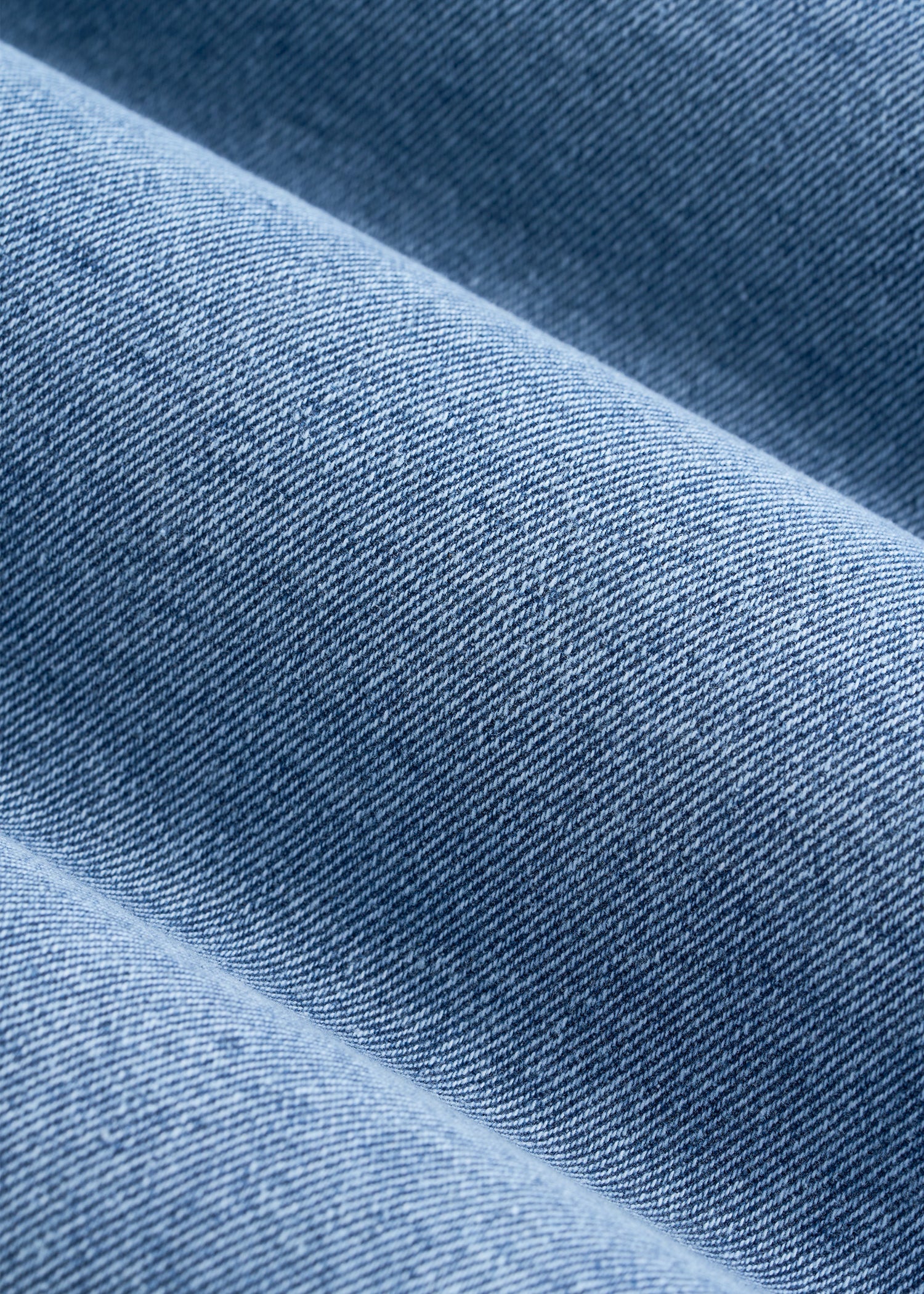 Classic Denim Jacket for Tall Men in Perfect Blue