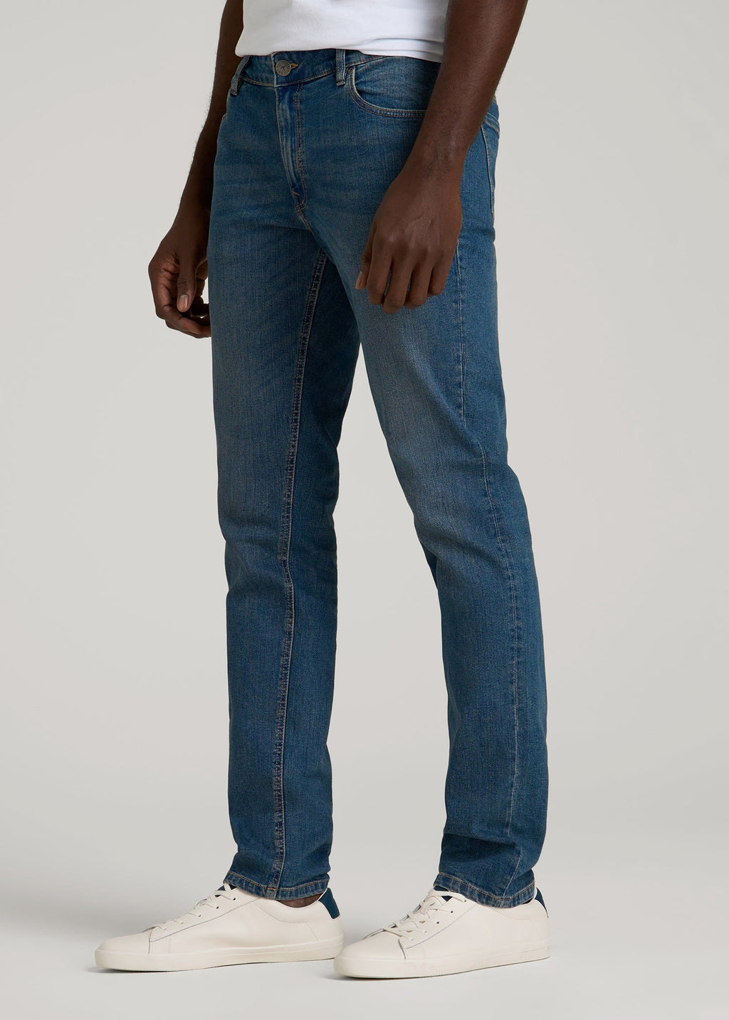 Carman Tapered Fit Jeans in Worn Blue