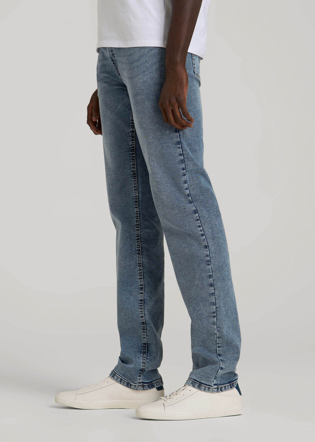 J1 STRAIGHT LEG Jeans for Tall Men in Vintage Faded Blue