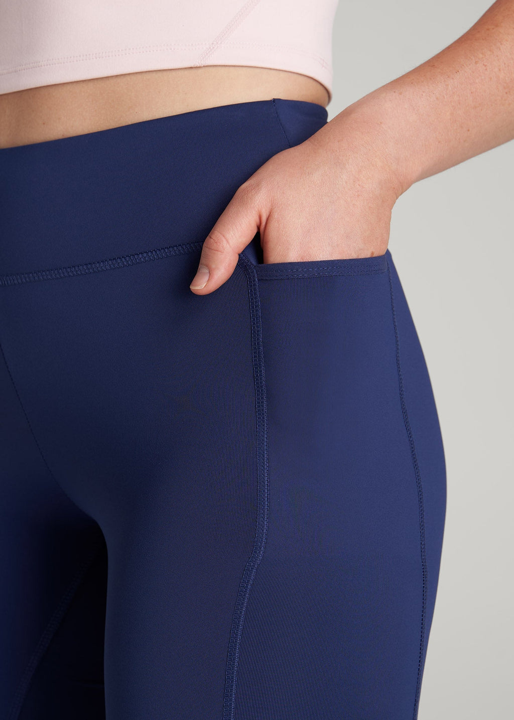 Bella Outer-Pocket Leggings for Tall Women in Midnight Blue