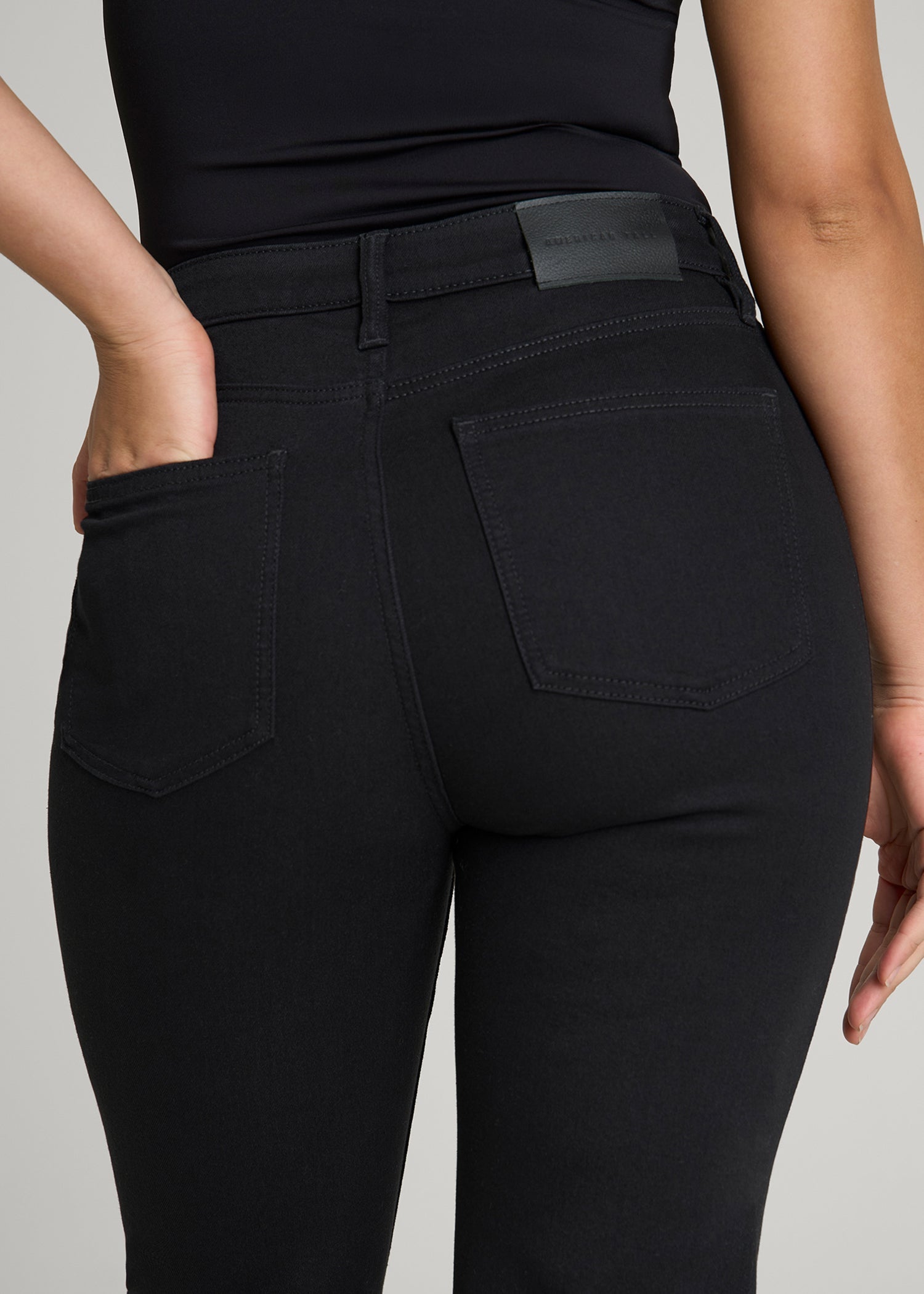 Avery Curve High-Rise Straight Leg Jeans for Tall Women in Optimum Black