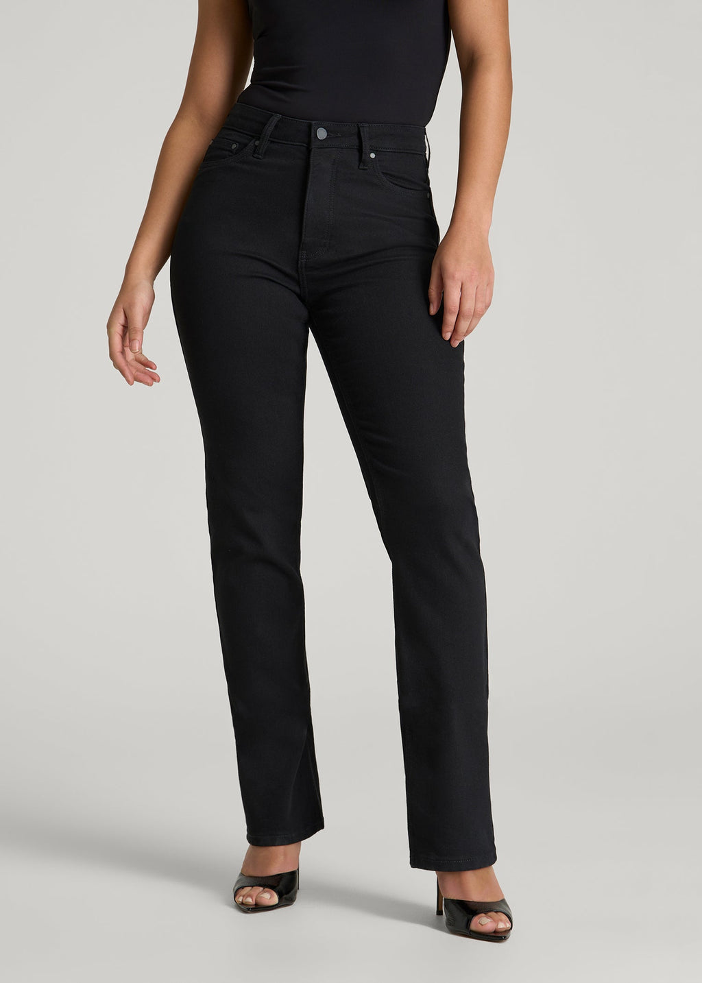 Avery Curve High-Rise Straight Leg Jeans for Tall Women in Optimum Black