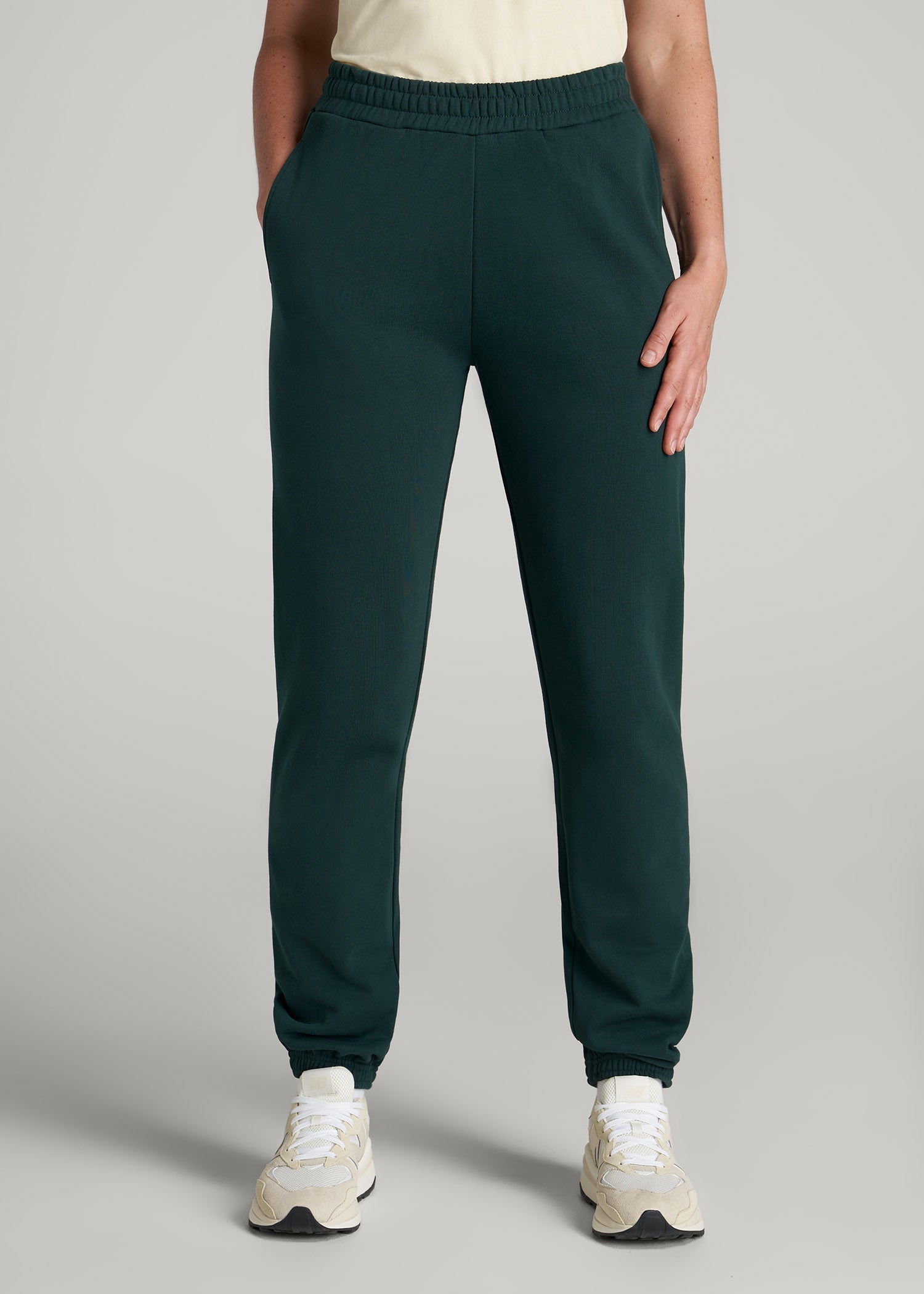 Wearever Fleece Relaxed Sweatpants for Tall Women in Emerald