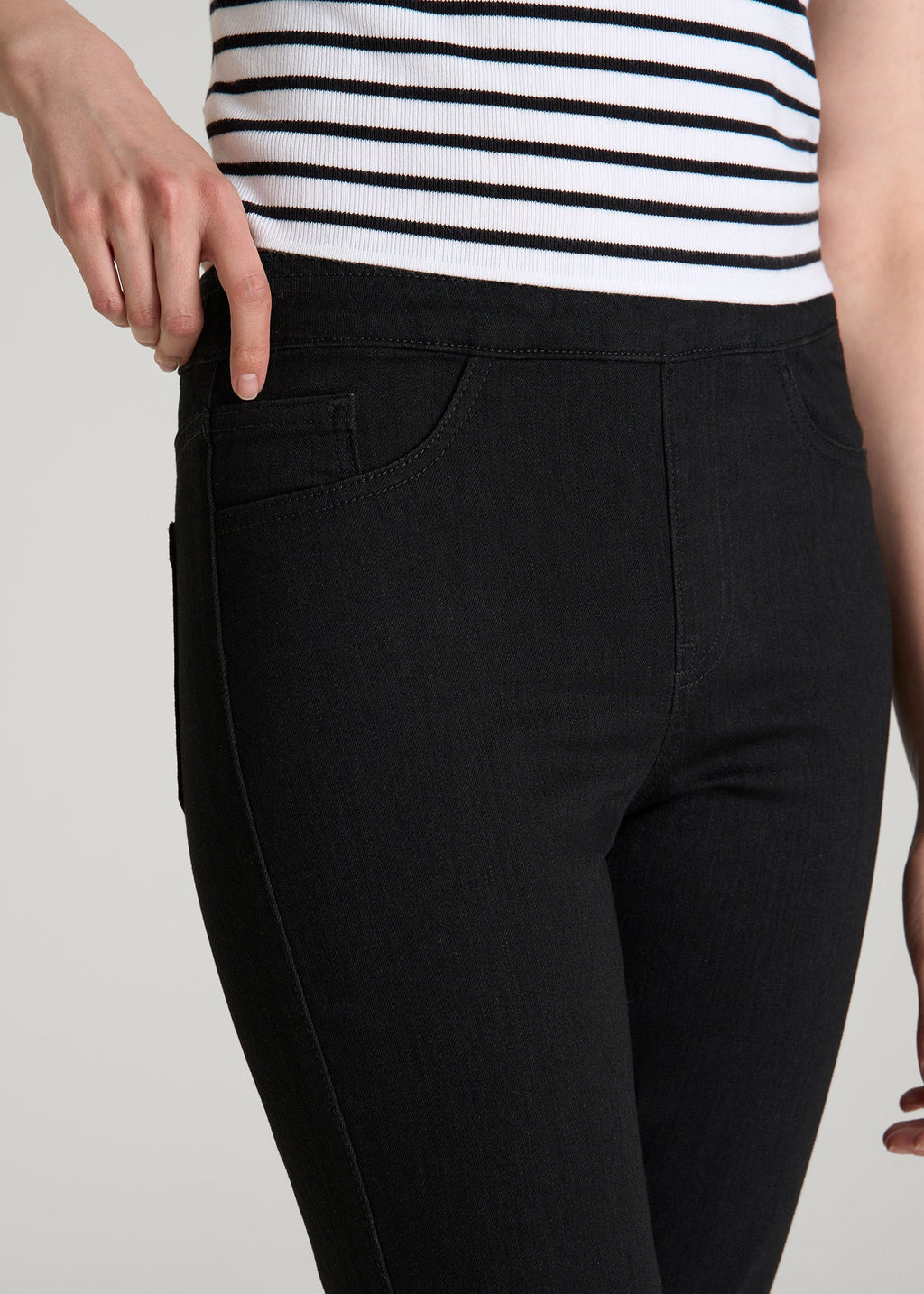 Jeggings for Tall Women in Optimum Black