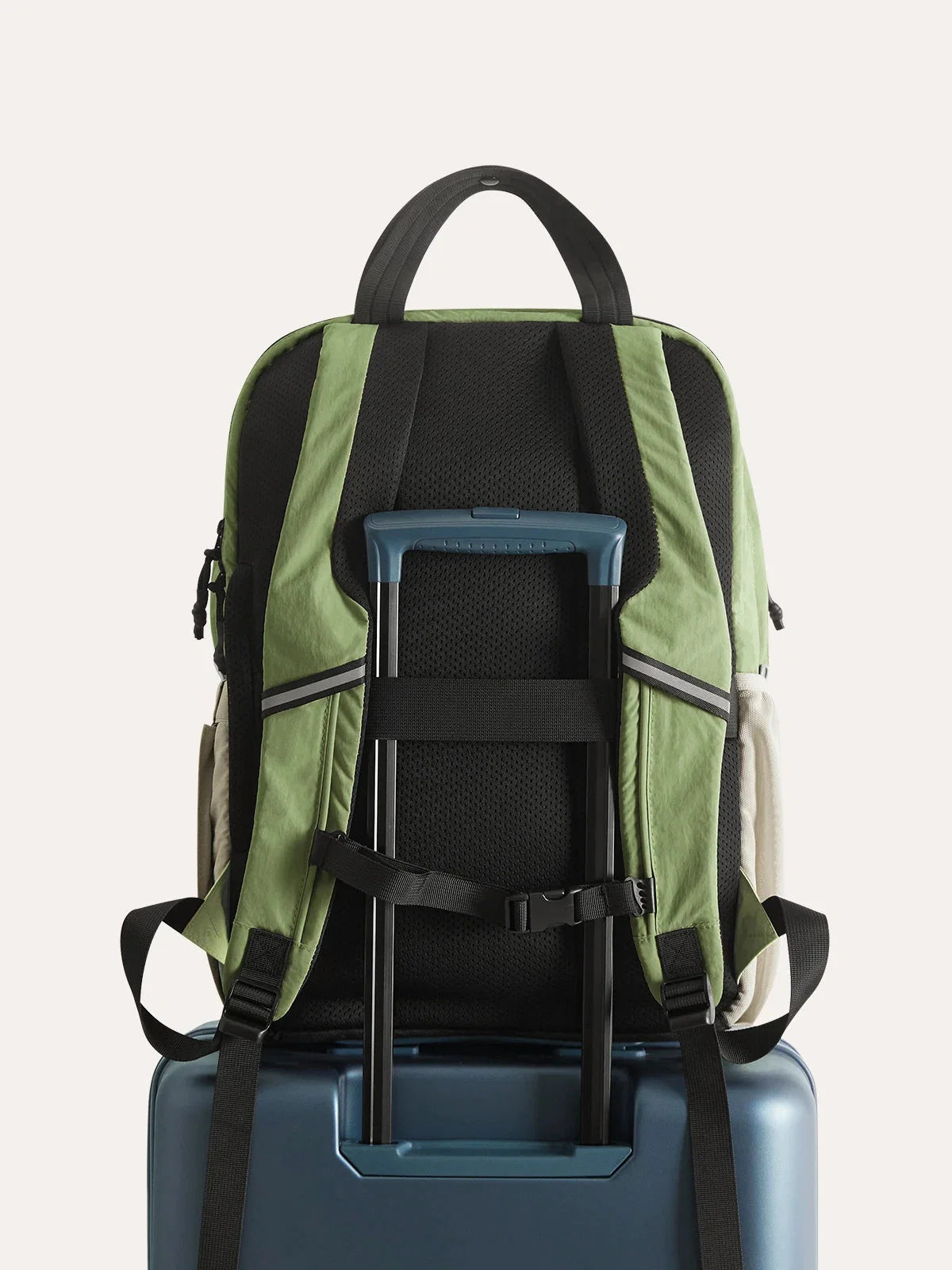 Paz 28L Backpack
