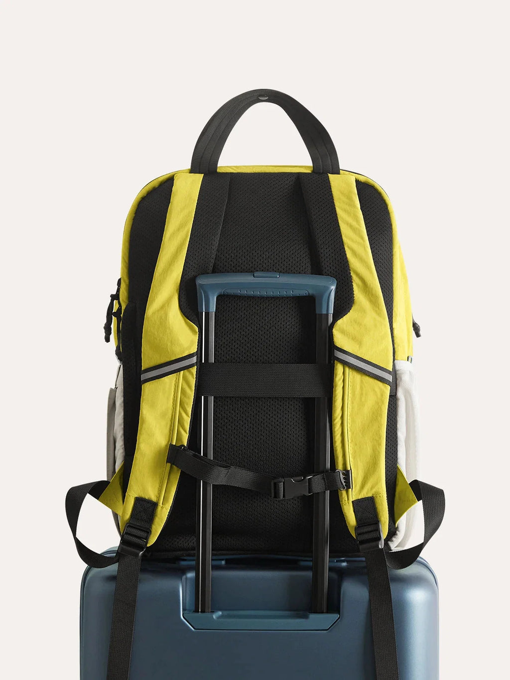 Paz 28L Backpack