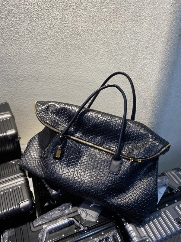 Luxe Voyager – Genuine Leather Travel Bag