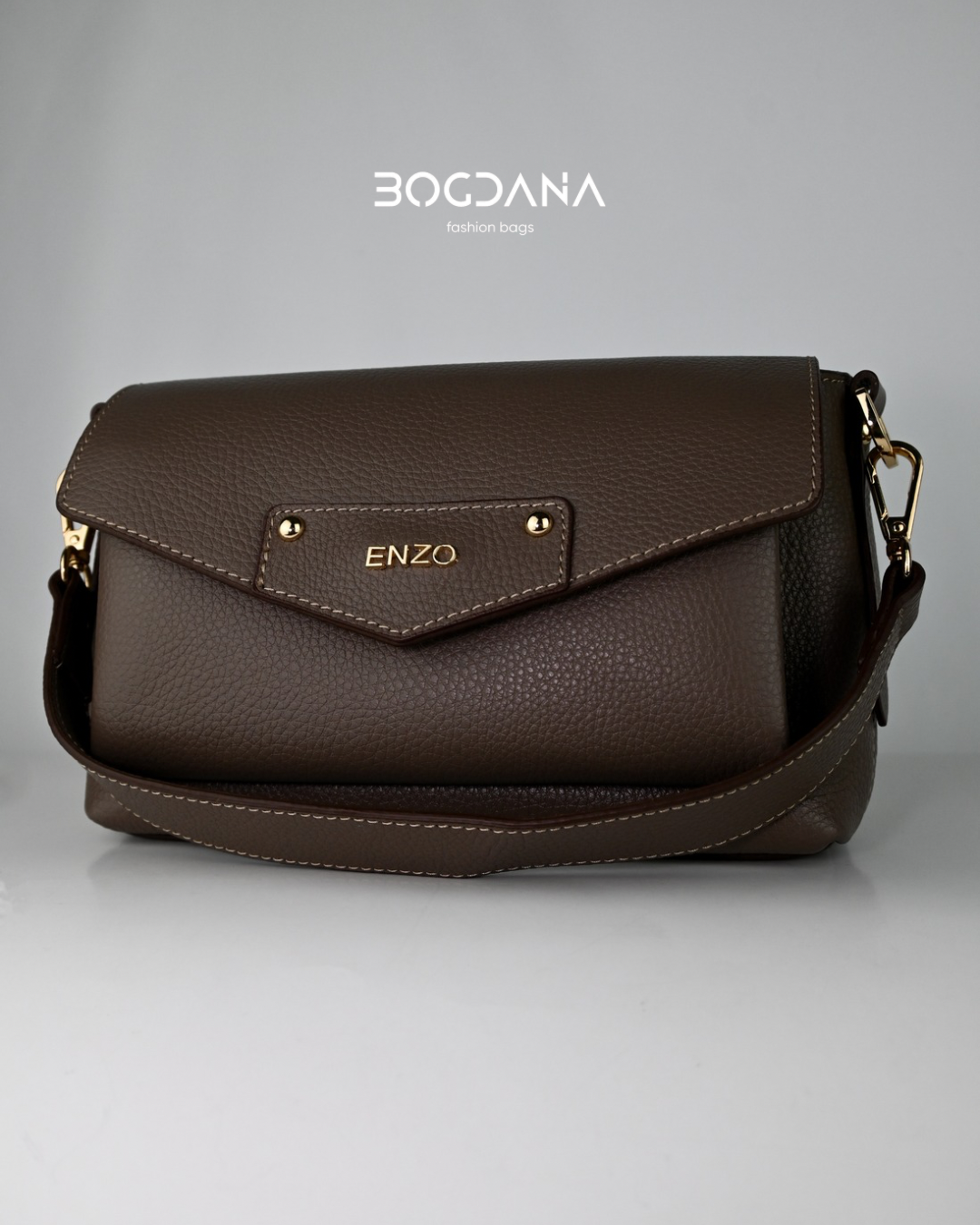 Enzo nori Crossbody Bag – Timeless Elegance and Functionality