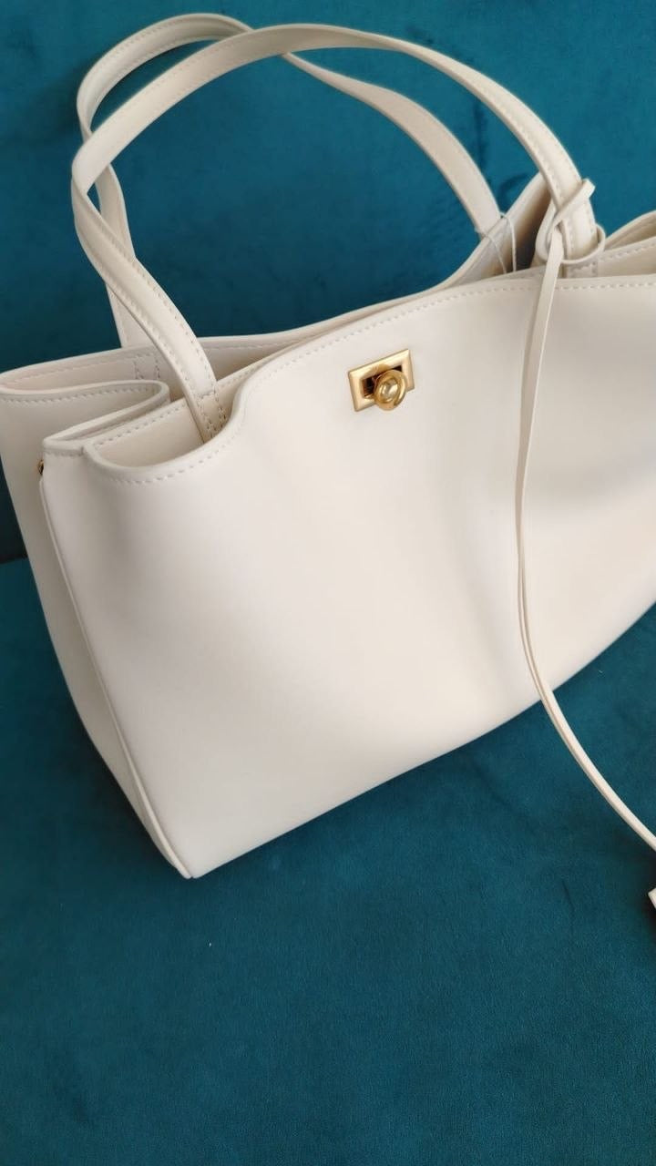 Elara Gold™. Genuine Cow Leather Shoulder Bag | Made in Italy 🇮🇹