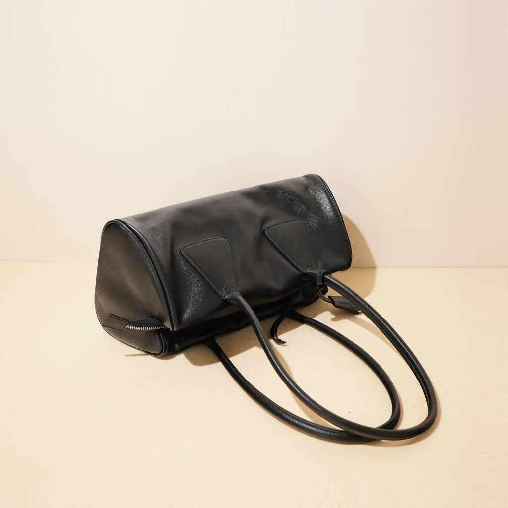 Bag “Luxe Silhouette” — Soft Cowhide Leather Shoulder Bag