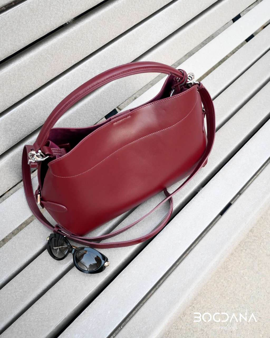 Avenue Luxe — Elegant Bag in Two Materials