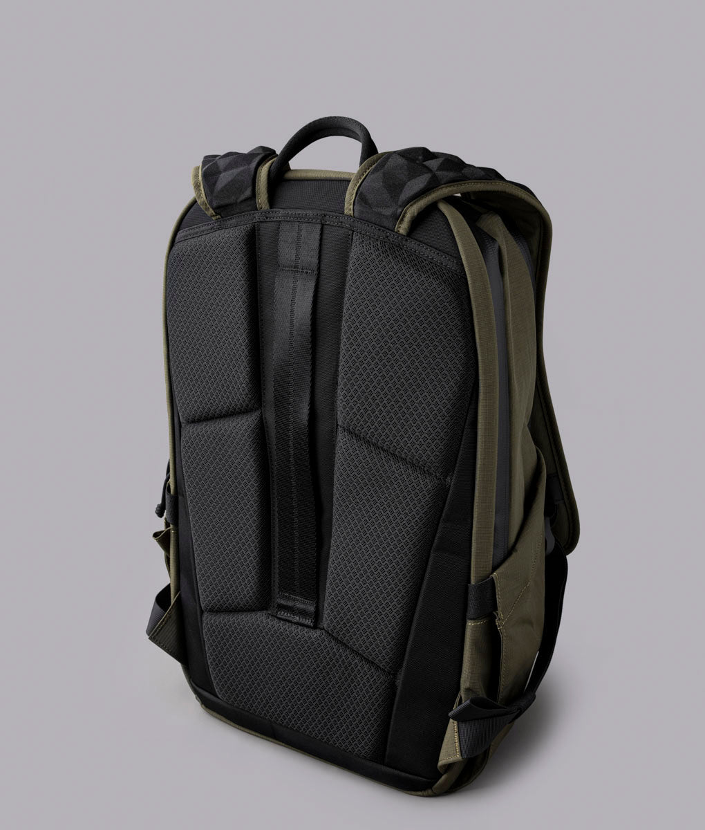Elements Backpack Pro