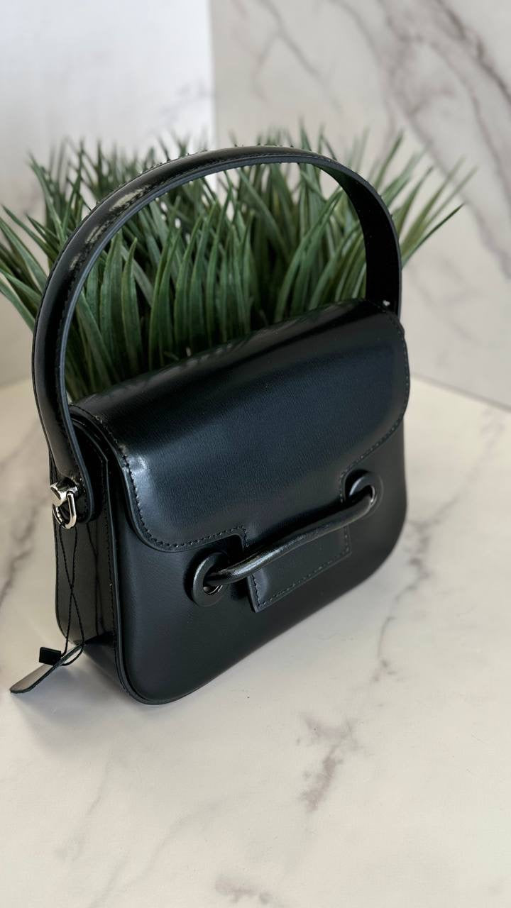 Élégance en Cuir – Genuine Leather Structured Top Handle Bag with Detachable Shoulder Strap