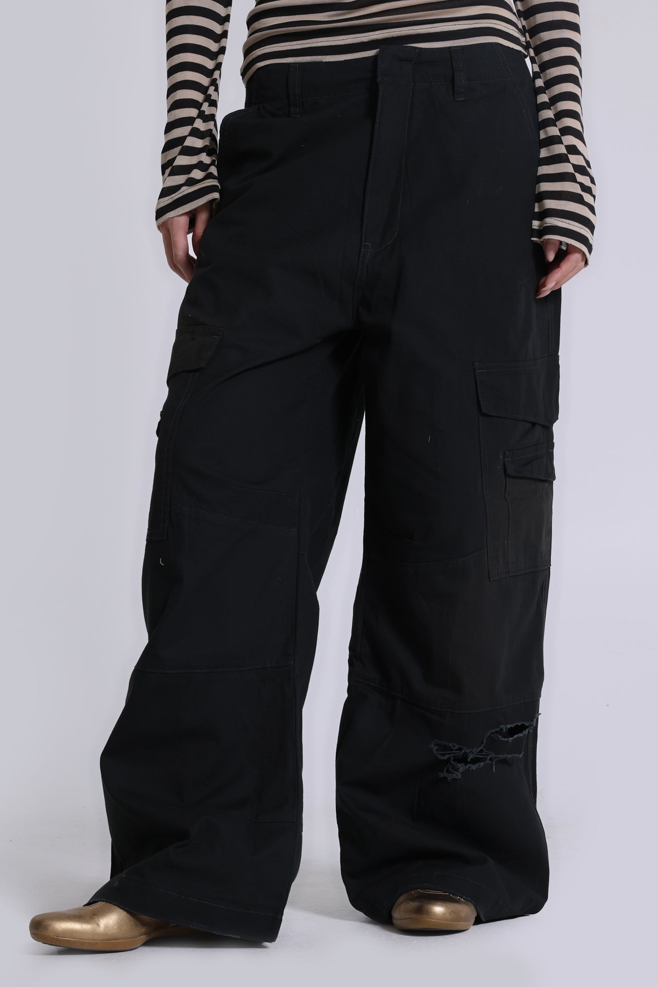 Black Titan Cargos