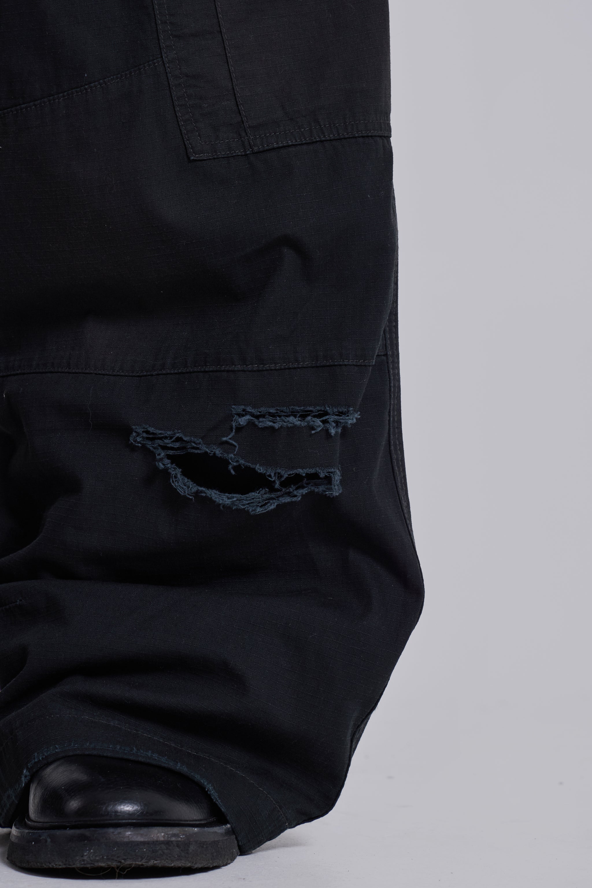 Black Titan Cargos
