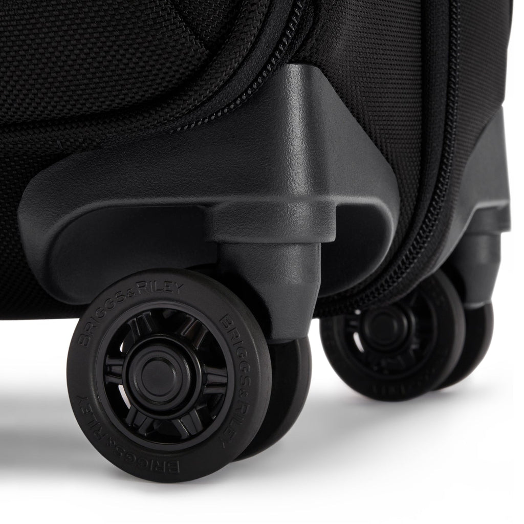 Medium Spinner Brief