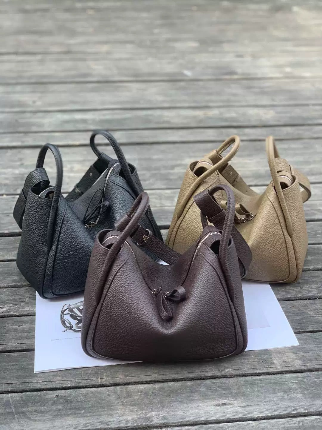FormaLux | Premium Pebbled Leather Shoulder Bag