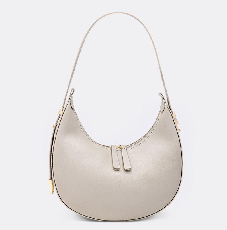 Luxe Harmony — a versatile bag with an adjustable strap