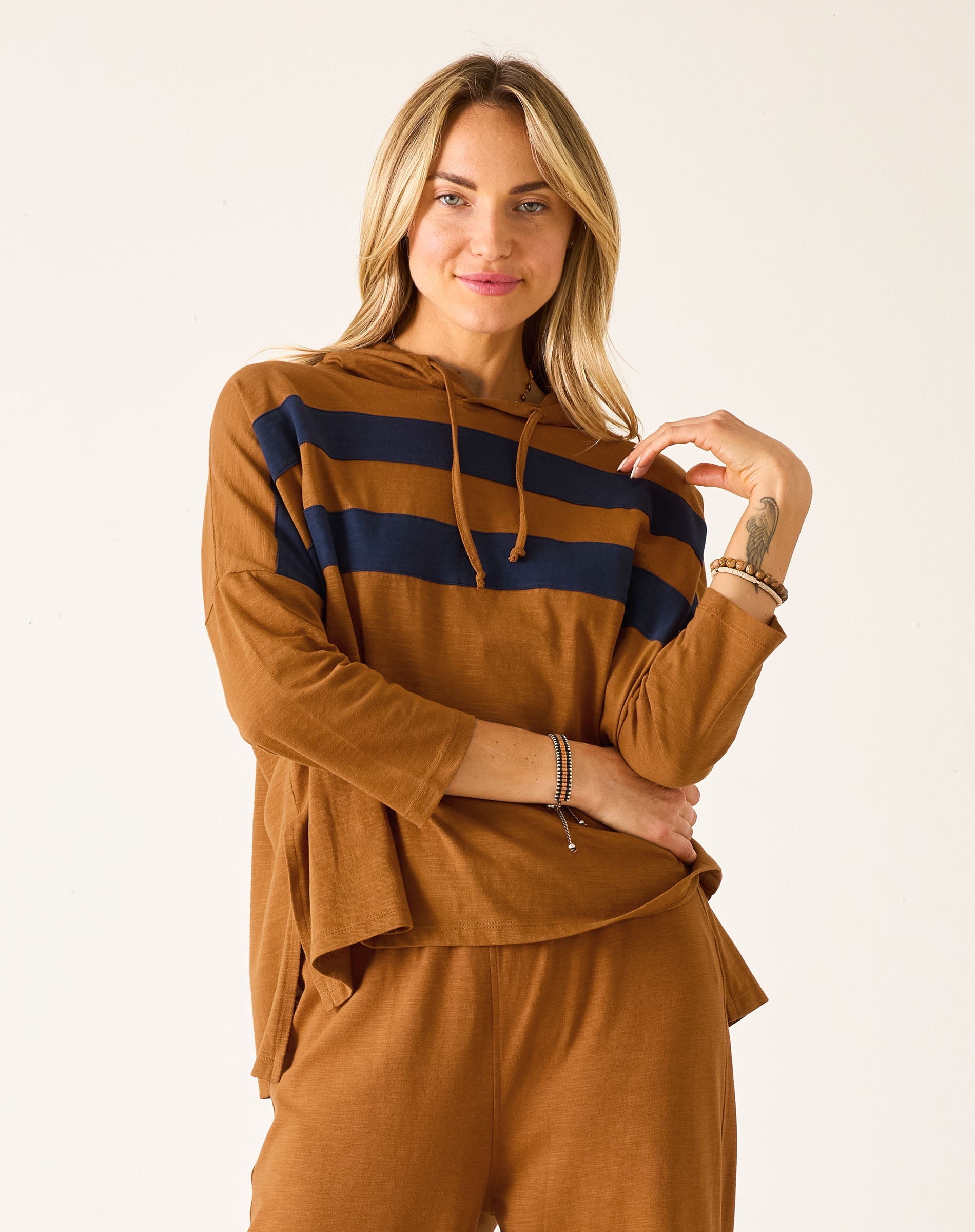 Catalina Hoodie Tee