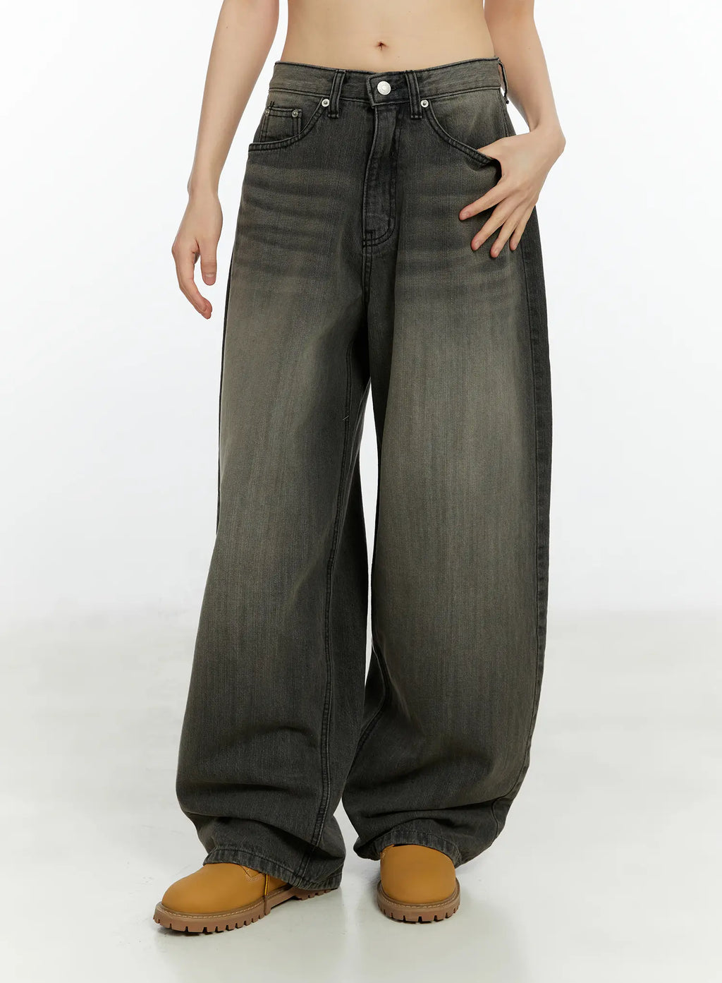 Kenna Washed Backstrap Wide Leg Jeans CF509