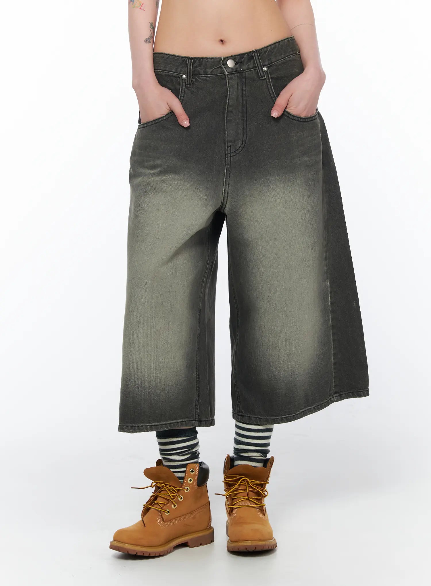 Vintage Style Baggy Denim Shorts CA524