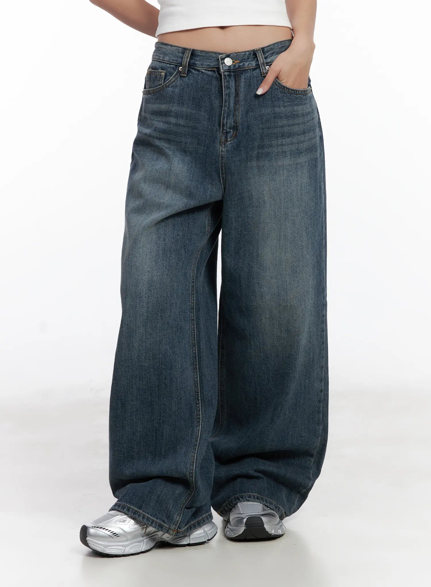 Aya Washed Baggy Jeans CN528
