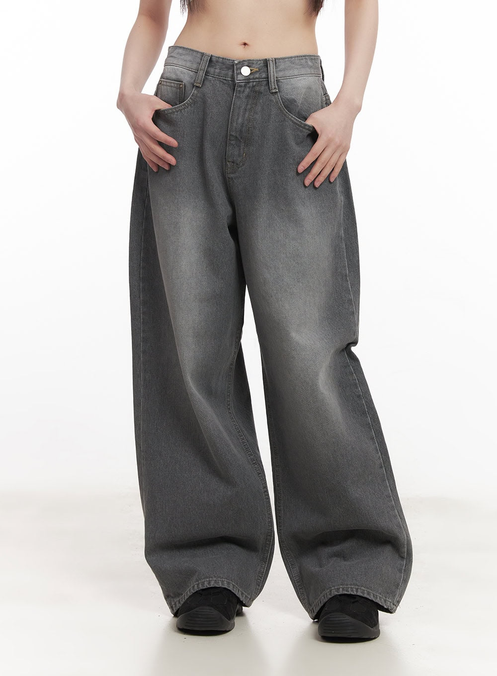 Venessa Washed Baggy Jeans CM528