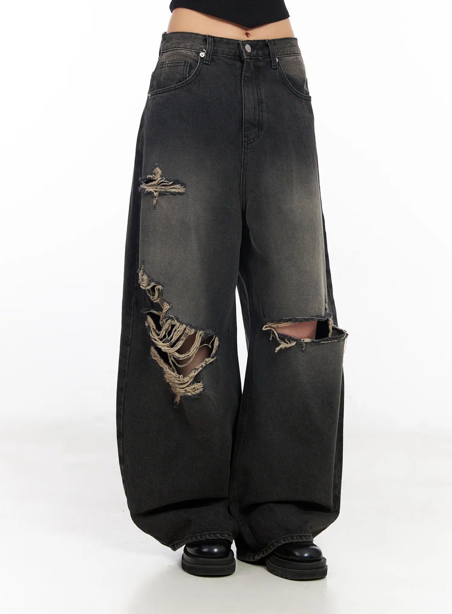 Quincy Distressed Baggy Jeans CF527