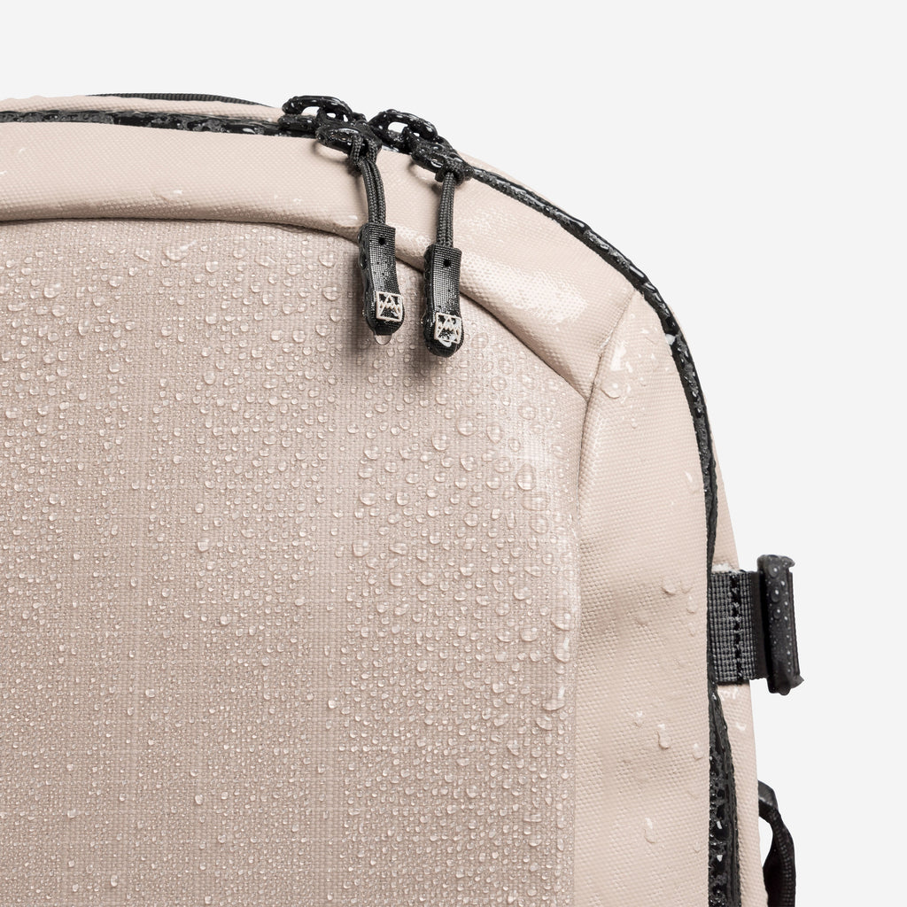 Hybrid Backpack 20L