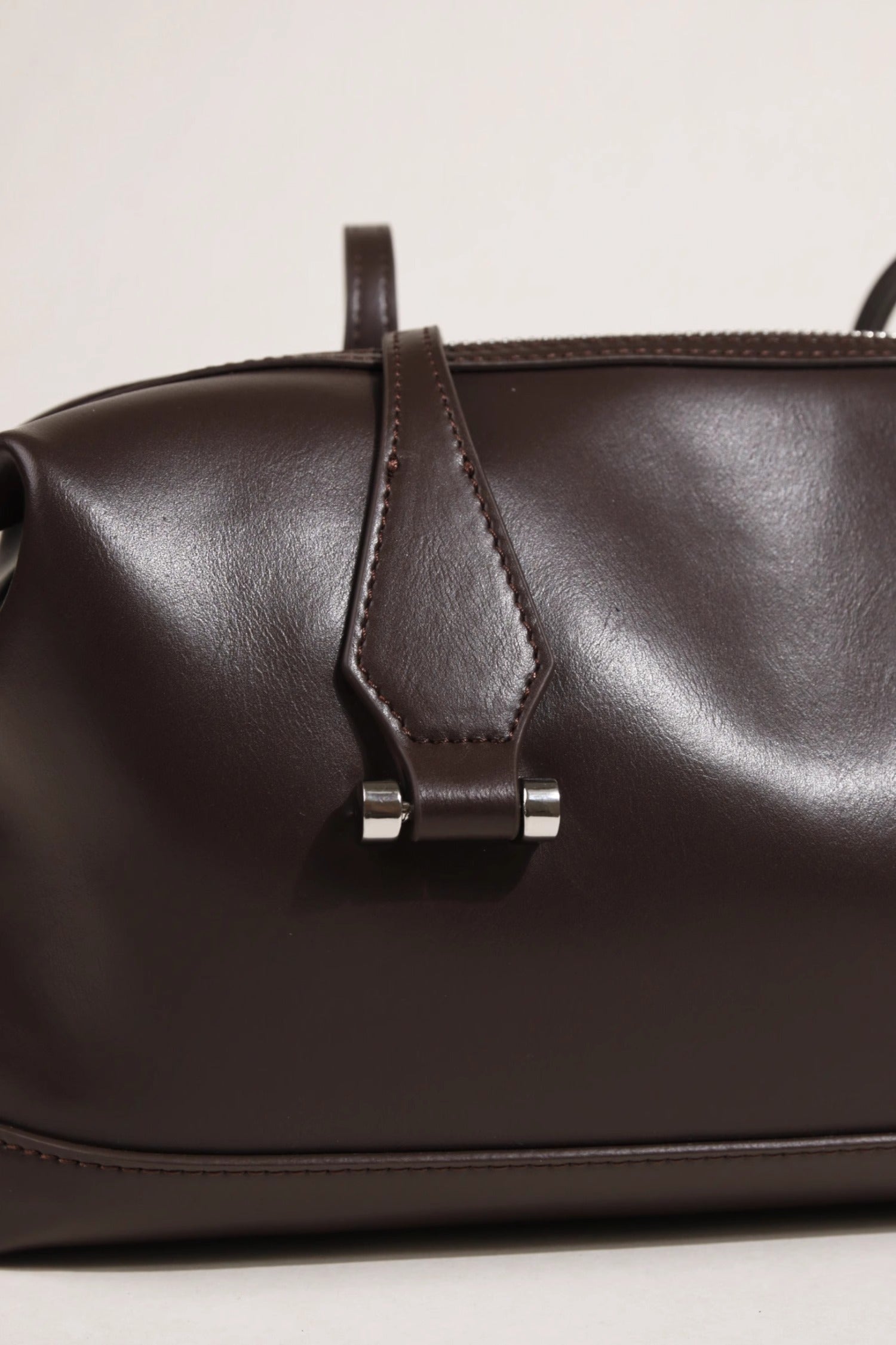 Leather Elegance Bag – Genuine Leather Shoulder Bag for Everyday & Evening Style