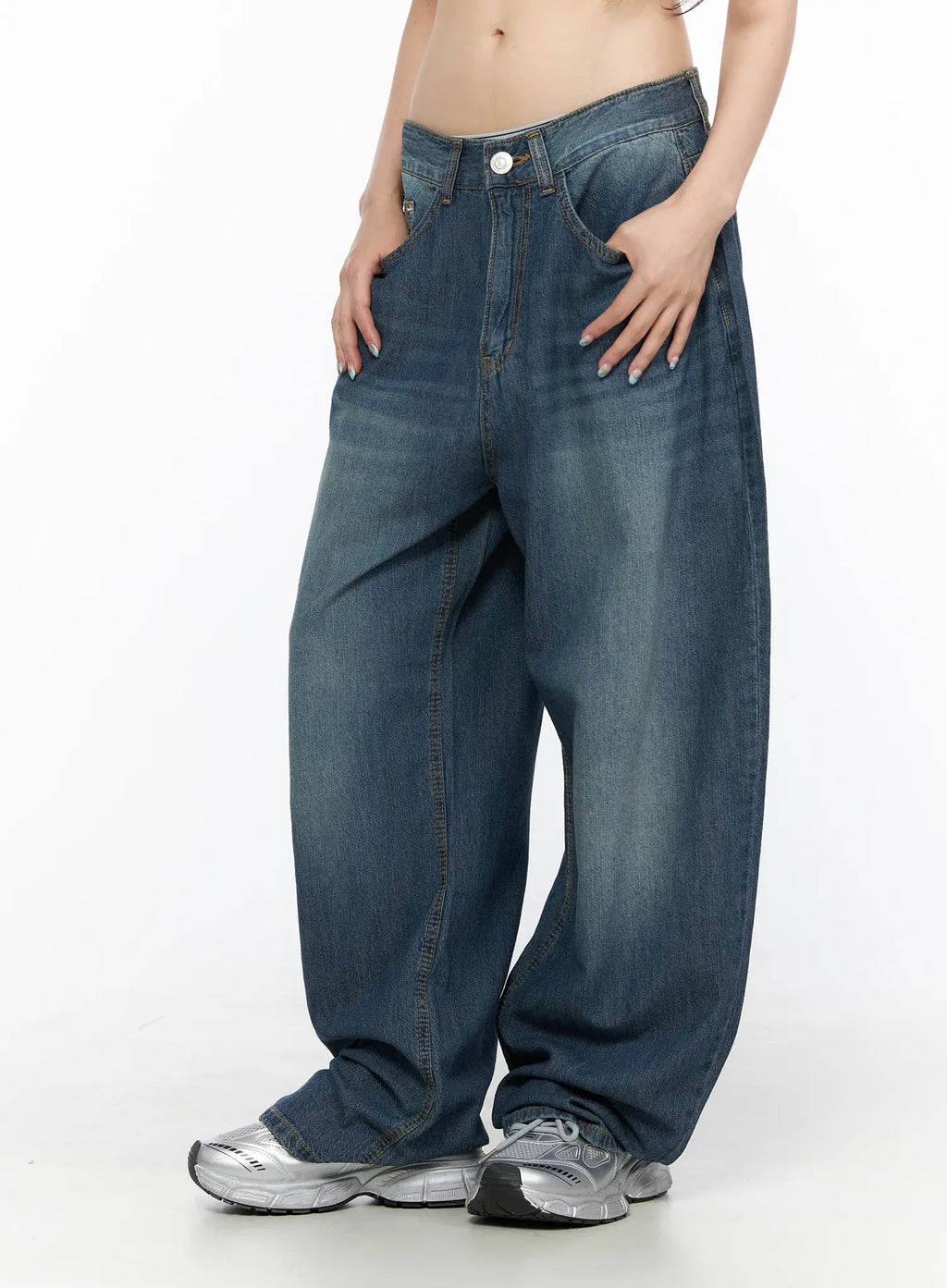Ace Washed Wide Leg Jeans CL522